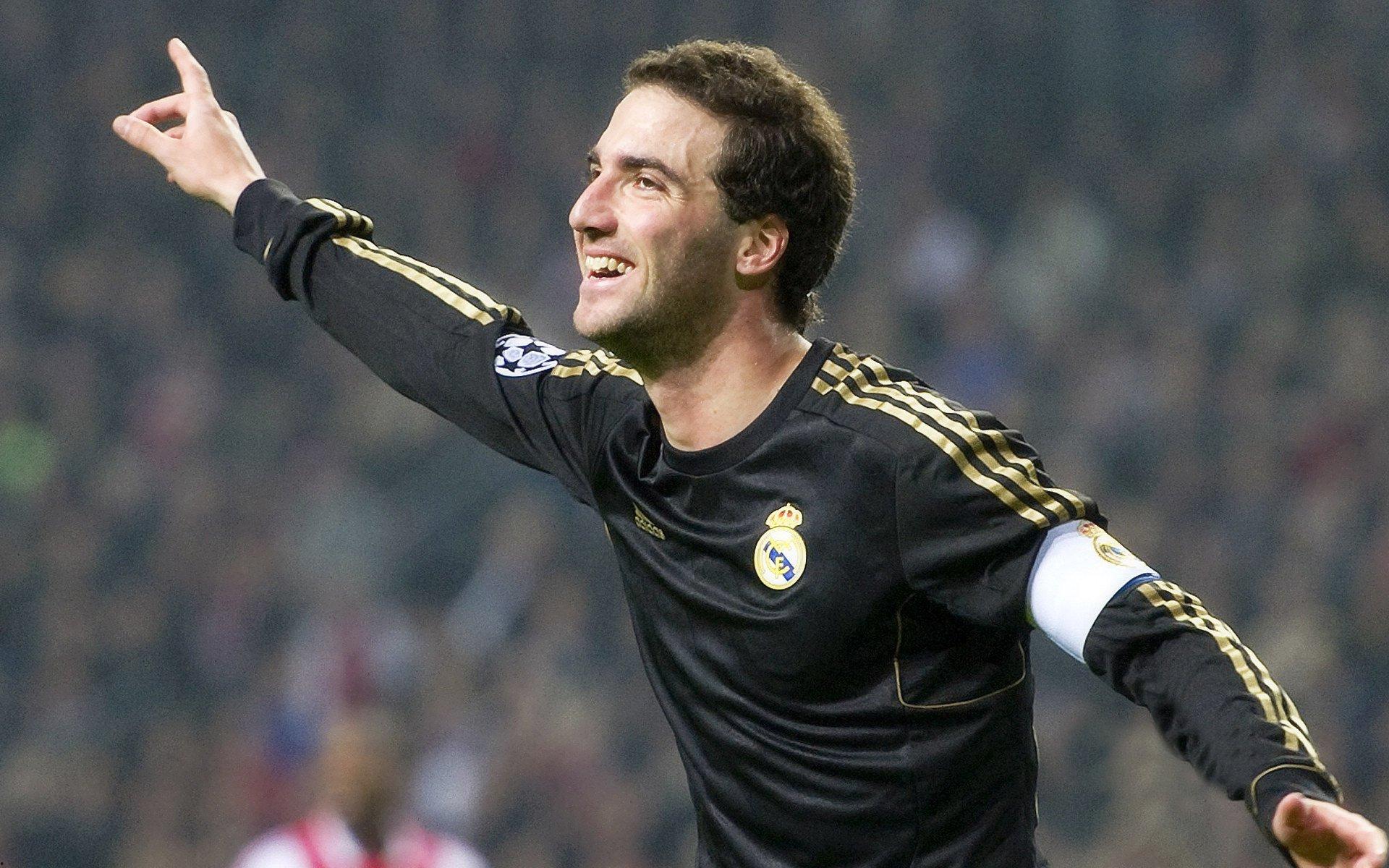 b体育app_极限运动热潮席卷全球，挑战者突破自我再创纪录