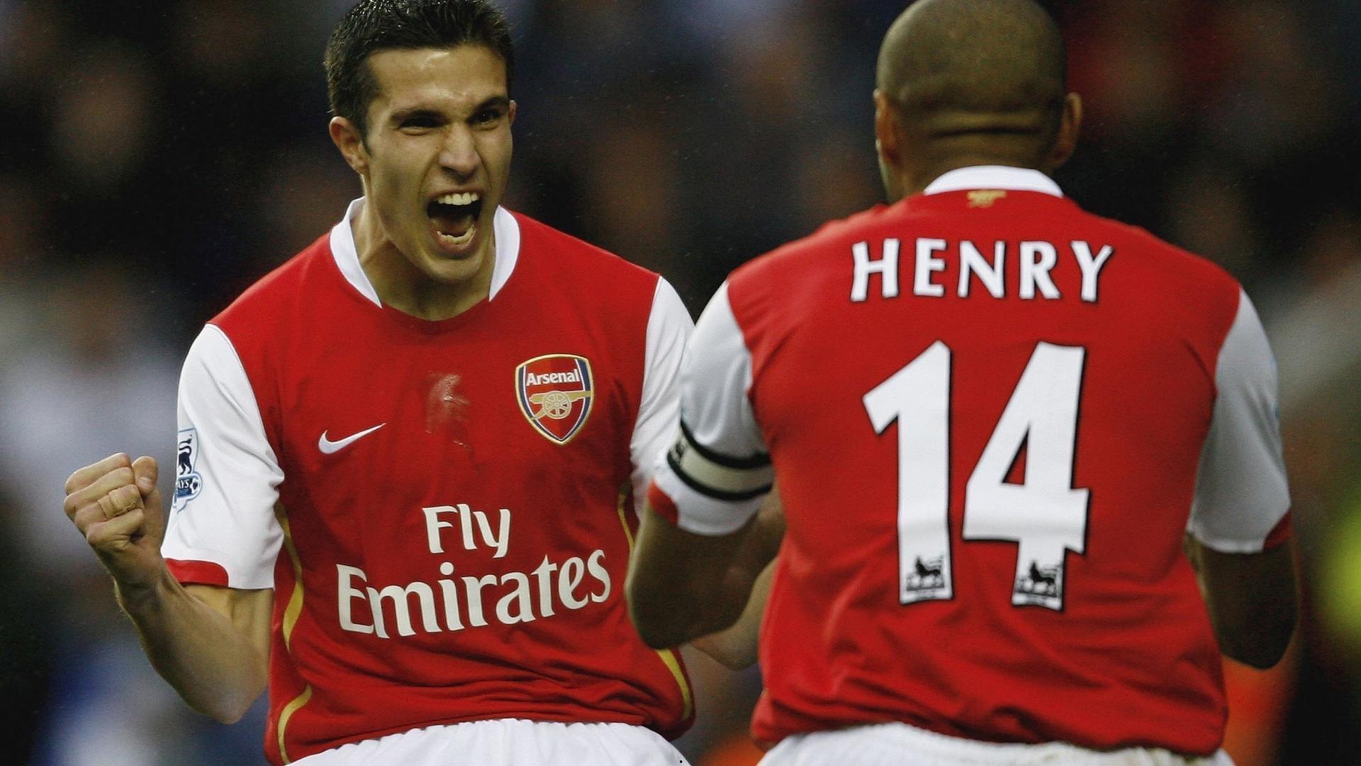 费德勒退役一周年，传奇谢幕，网球世界永恒的回响