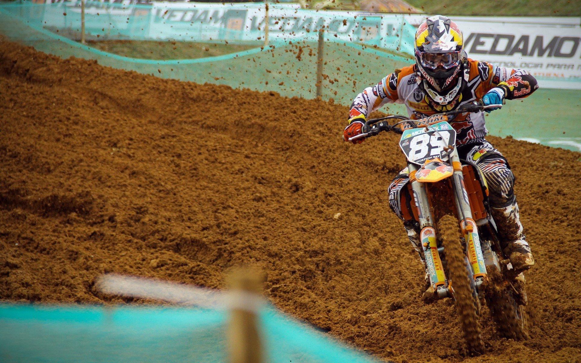 亚洲跨栏新星闪耀国际赛场，13秒12刷新个人最佳战绩