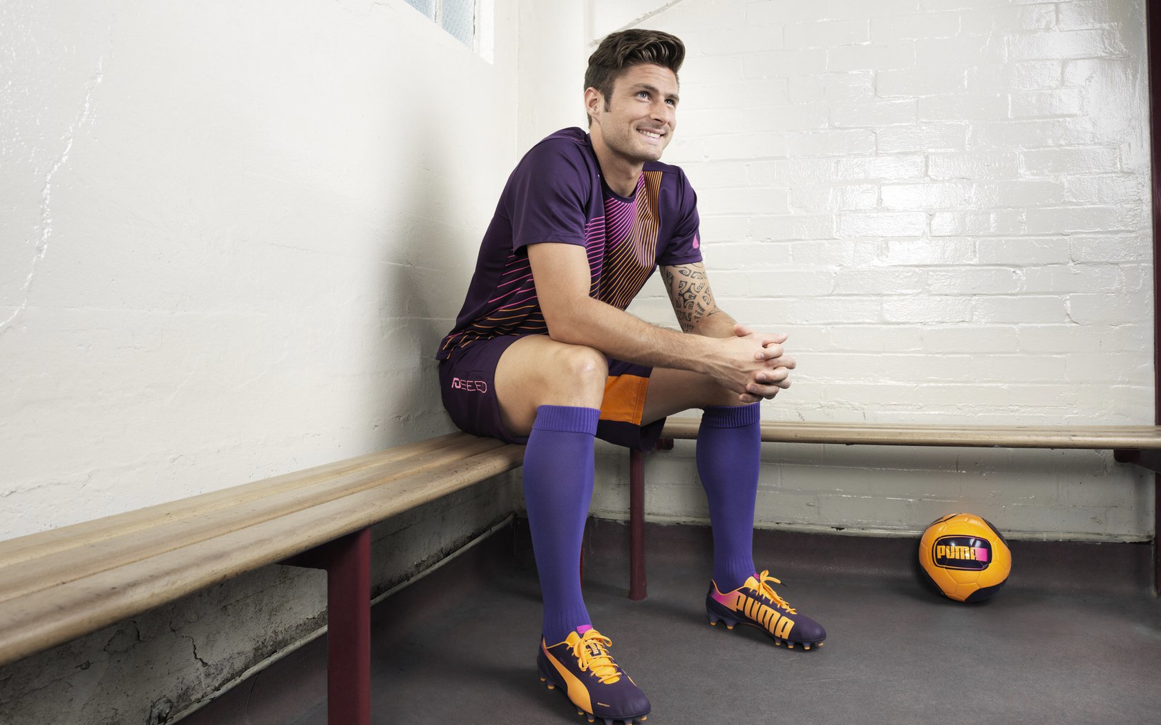 虚拟体育崛起，电竞与传统体育的融合新趋势-b体育