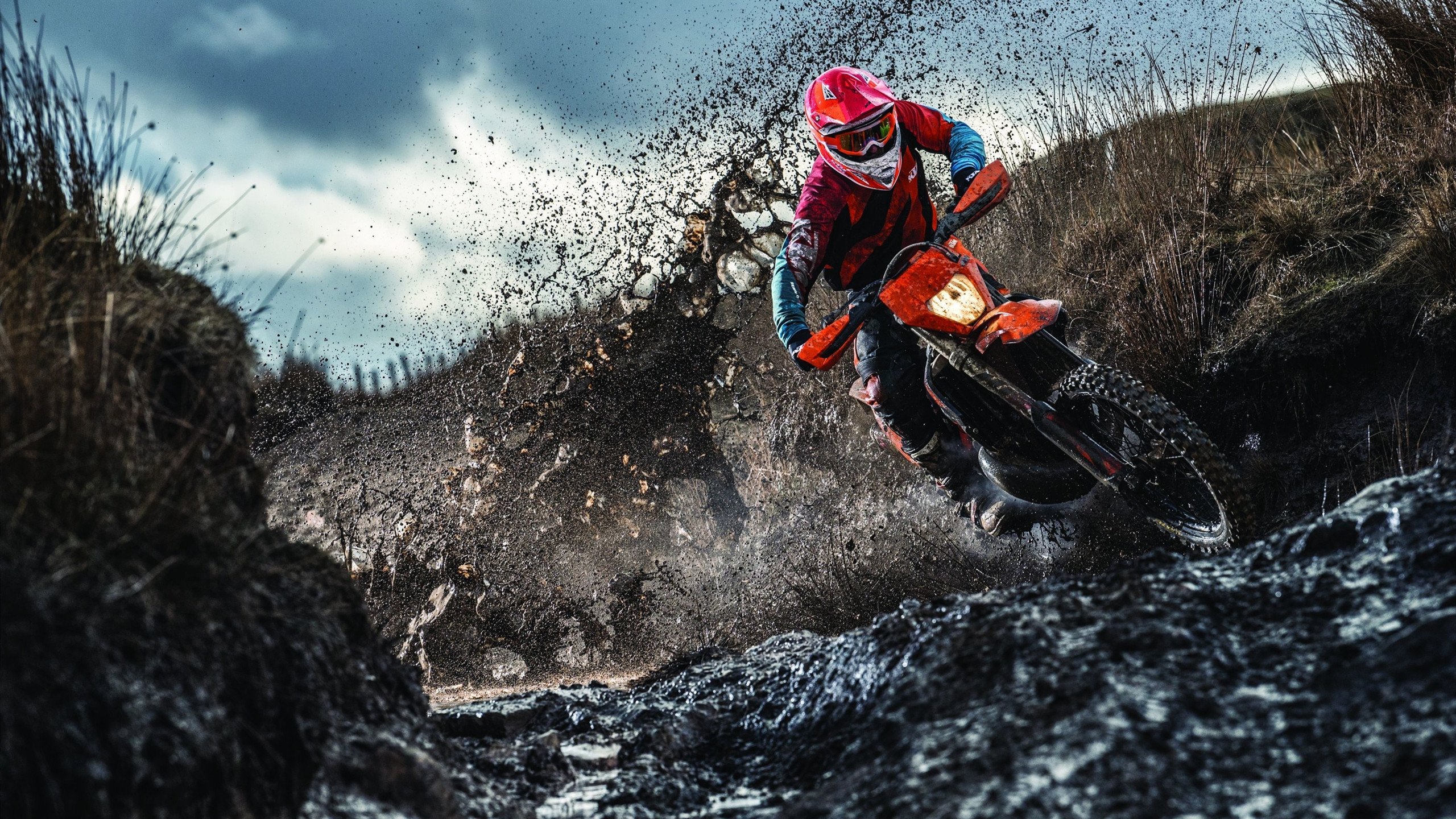 BSPORTS：亚冠联赛激战正酣，中超双雄遭遇强敌，日韩球队展现统治力